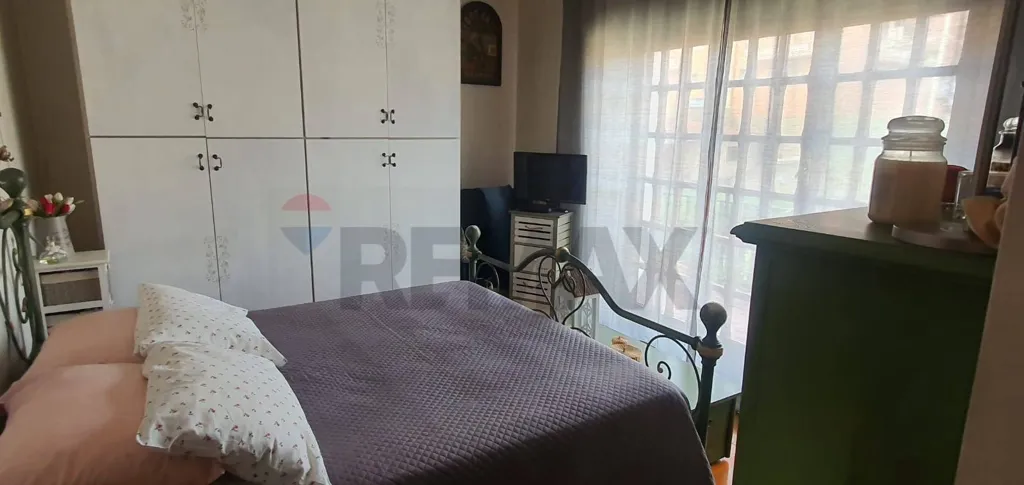 Chambres - Maison 10 pièces à IT