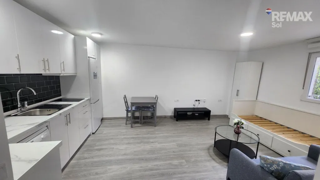 Köök - Studio with Metro Access in Fuencarral-El Pardo