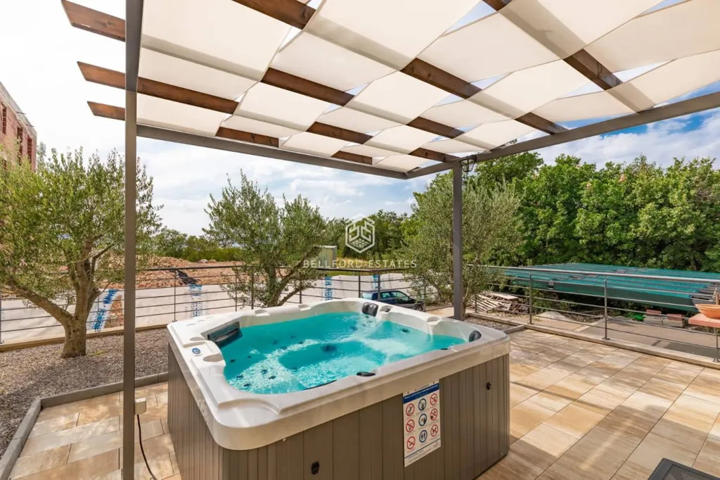Terrasse - Apartment with Private Pool in Kostrena
