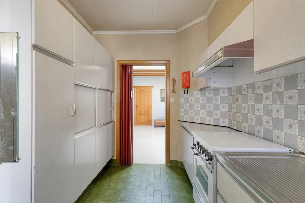 Half-Open House with Garden in Zarren Centre