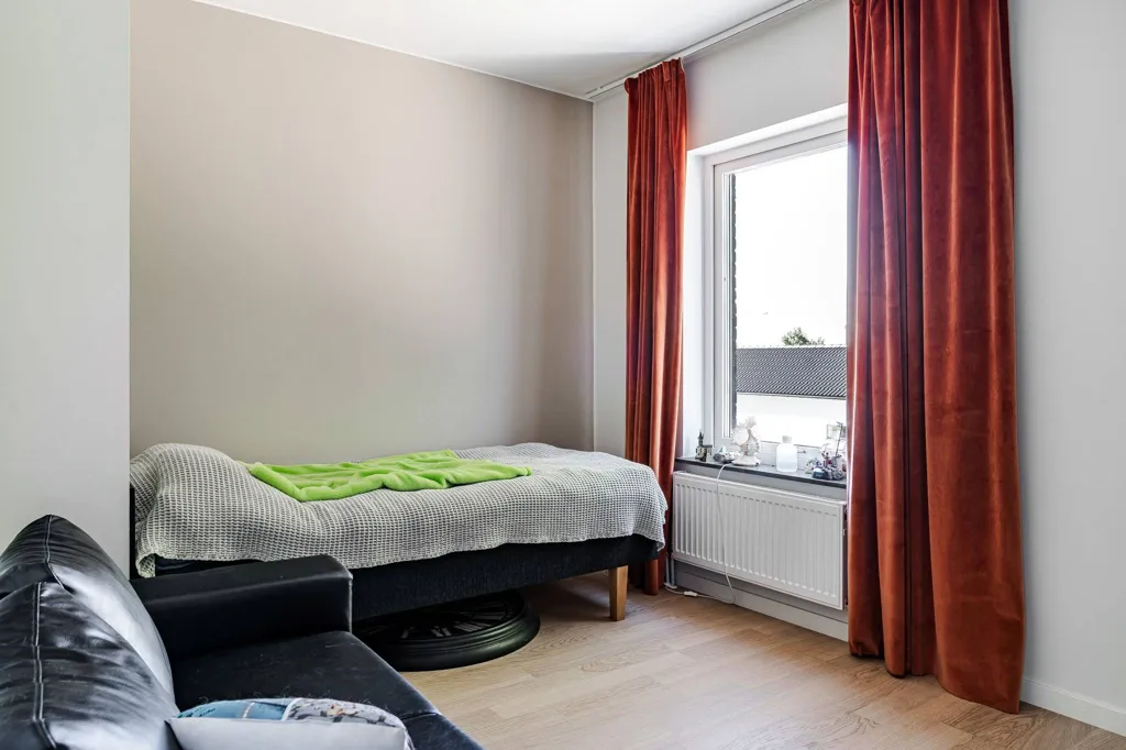 Magamistoad - Modern Terraced House with Garden in Eskilsminne