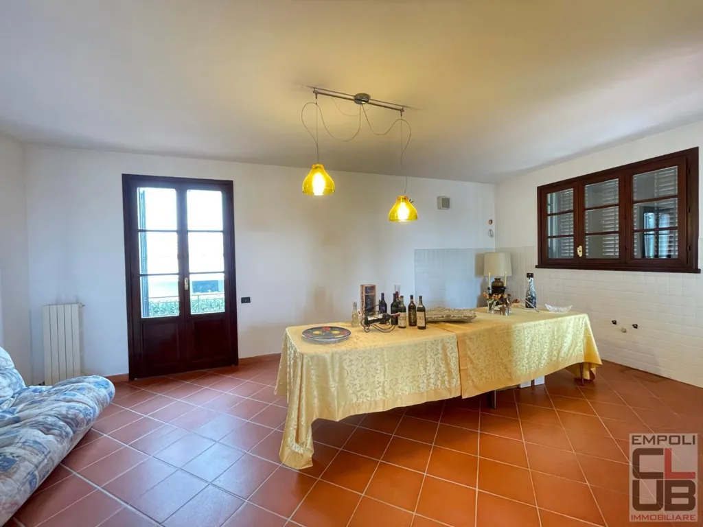 Söögituba - Bifamiliar Villa with Garden in Cerreto Guidi