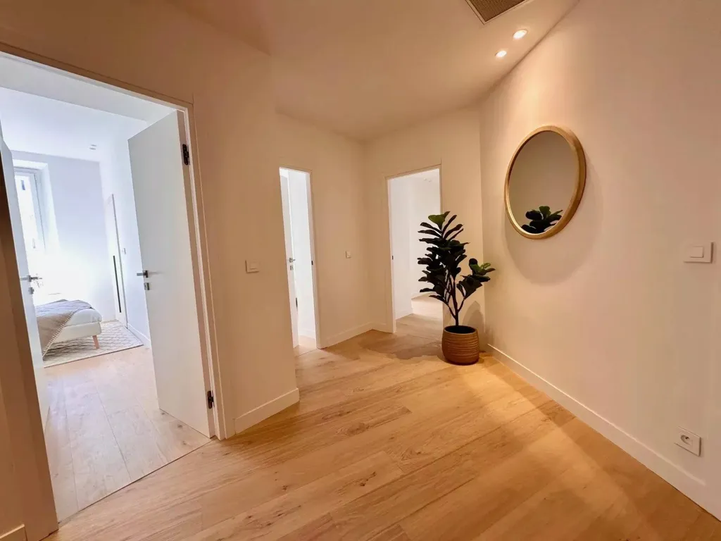 Entrée - Appartement Rénové avec Vue Panoramique à Nice