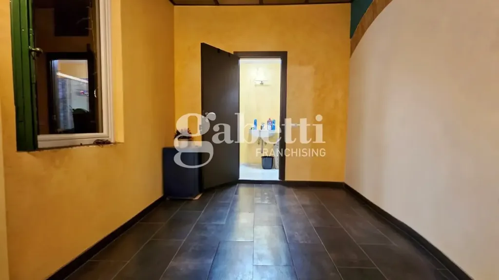Entrée - Rustic 4-Room Apartment with Terraces in Florence