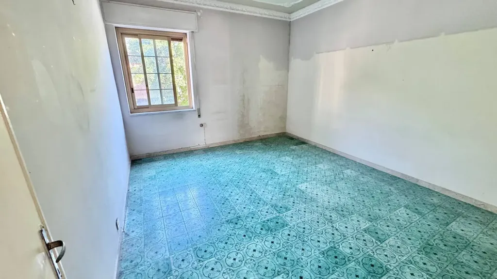 Pièces - 4-Bed Apartment with Balcony in Palermo