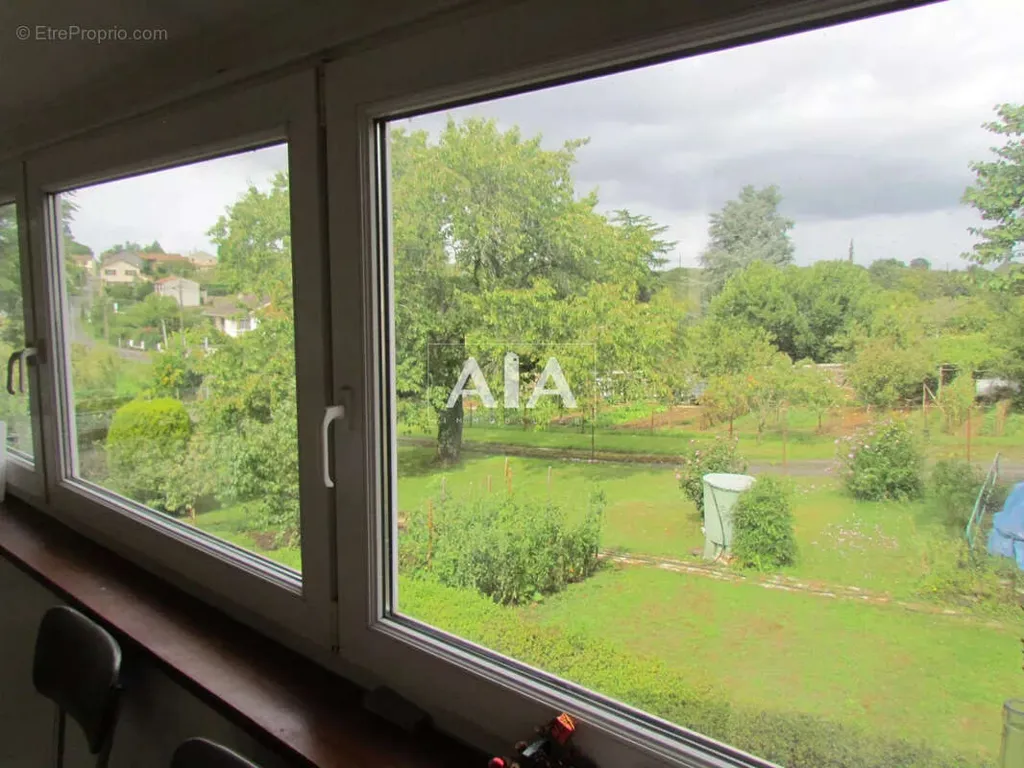 Jardin - Maison Atypique avec Vue sur Rivière à Ruffec