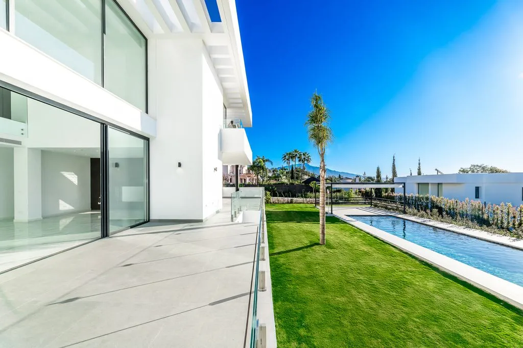 Bassein - Luxury Villa with Infinity Pool in Benahavís