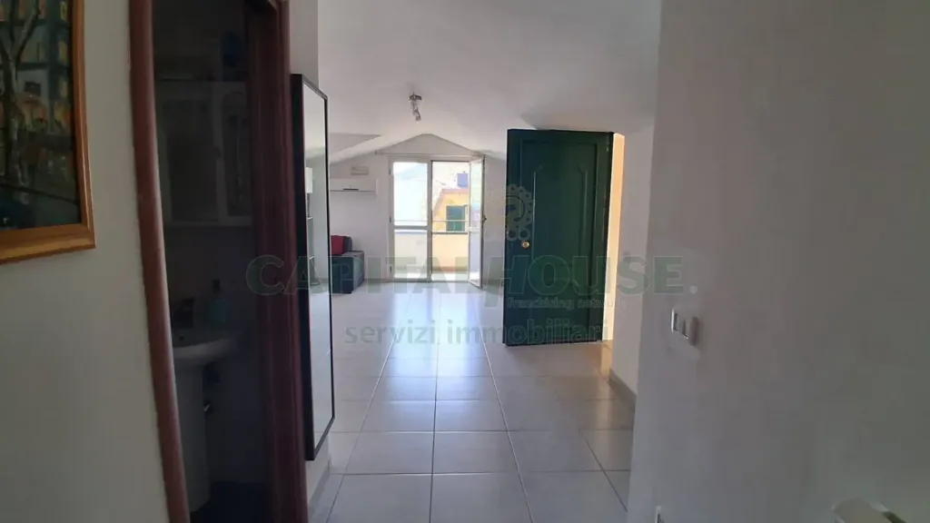 Entrée - Mansarded Apartment with Balcony in Vitulazio