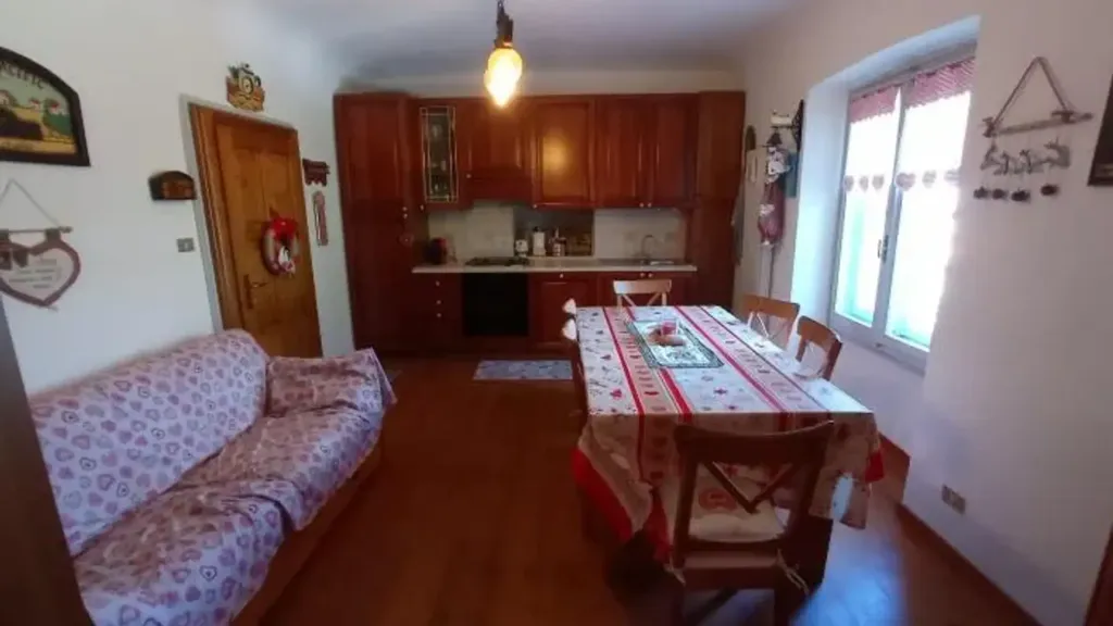 Salle à manger - Central Triplex with Valley View in Chiesa in Valmalenco
