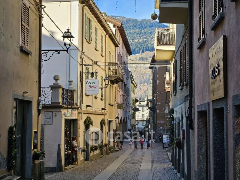 Three-bedroom Apartment in Central Bormio