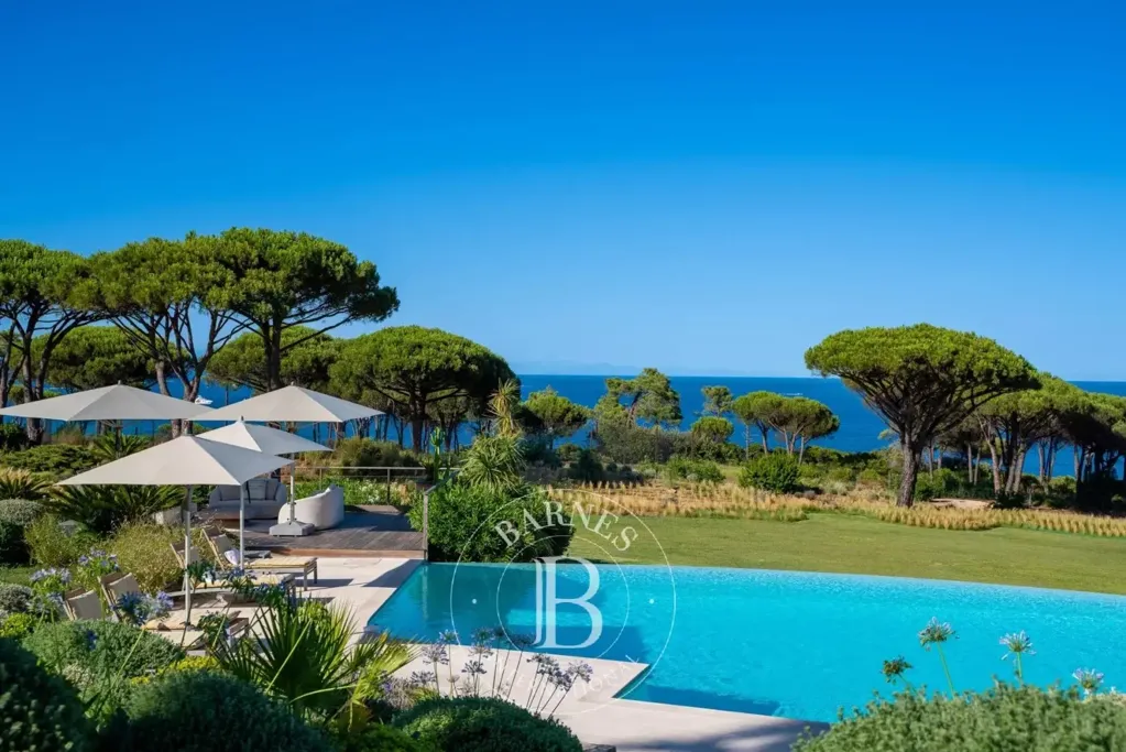 Bassein - Secluded Villa with Sea View in Ramatuelle