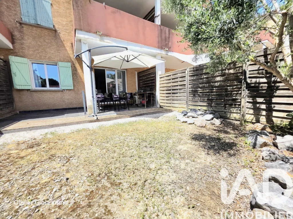 Garden - T2 Apartment with Garden in Narbonne