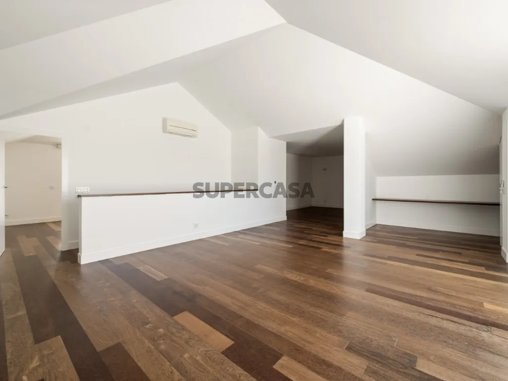 Pièces - Luxury Duplex with Pool in Bicesse, Cascais