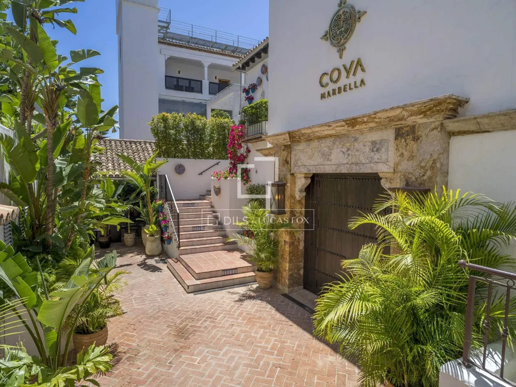 Jardin - Contemporary Apartment with Terrace in Marbella