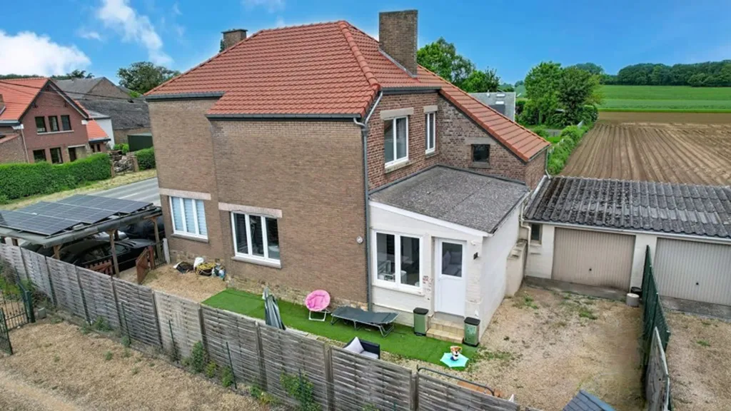 Vue aérienne - Maison 4 Façades avec 2 Logements à Orp-Jauche