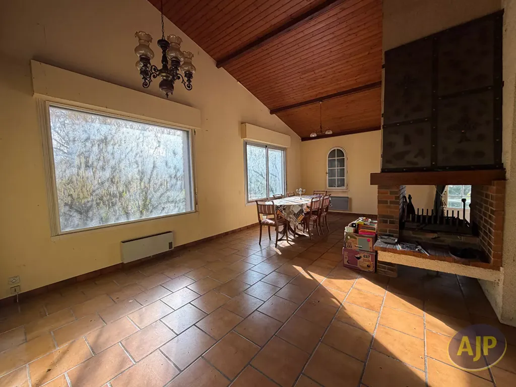 Elutuba - House with Garden in Pons