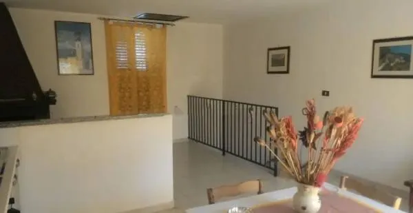 Two-Storey Apartment with Kitchen in Lattarico