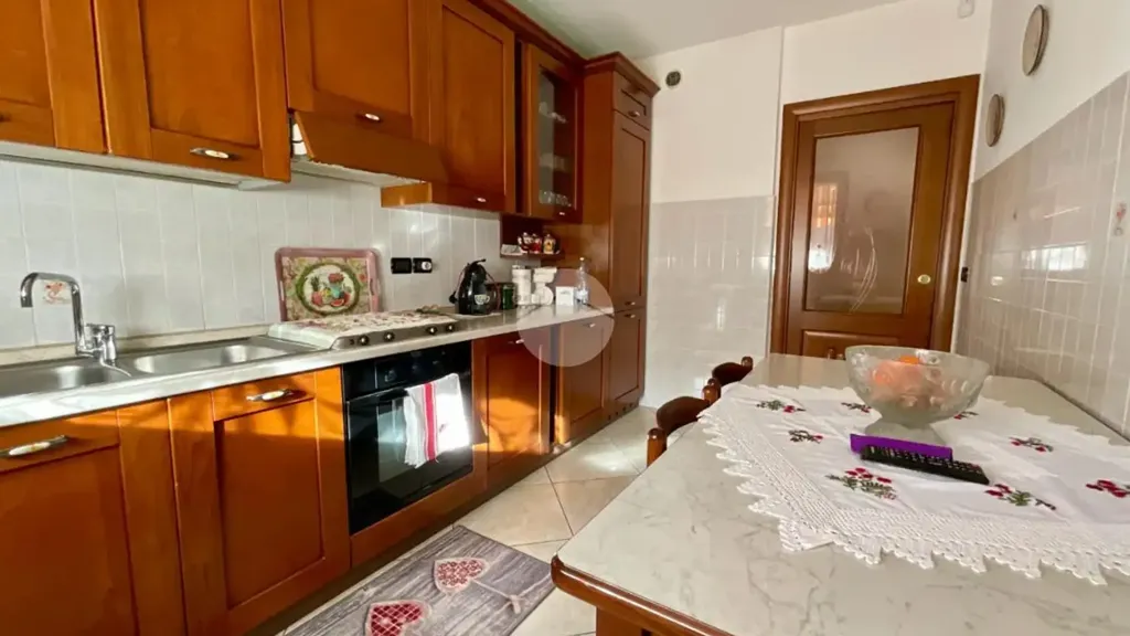 Cuisine - Apartment with Private Garden in Leini