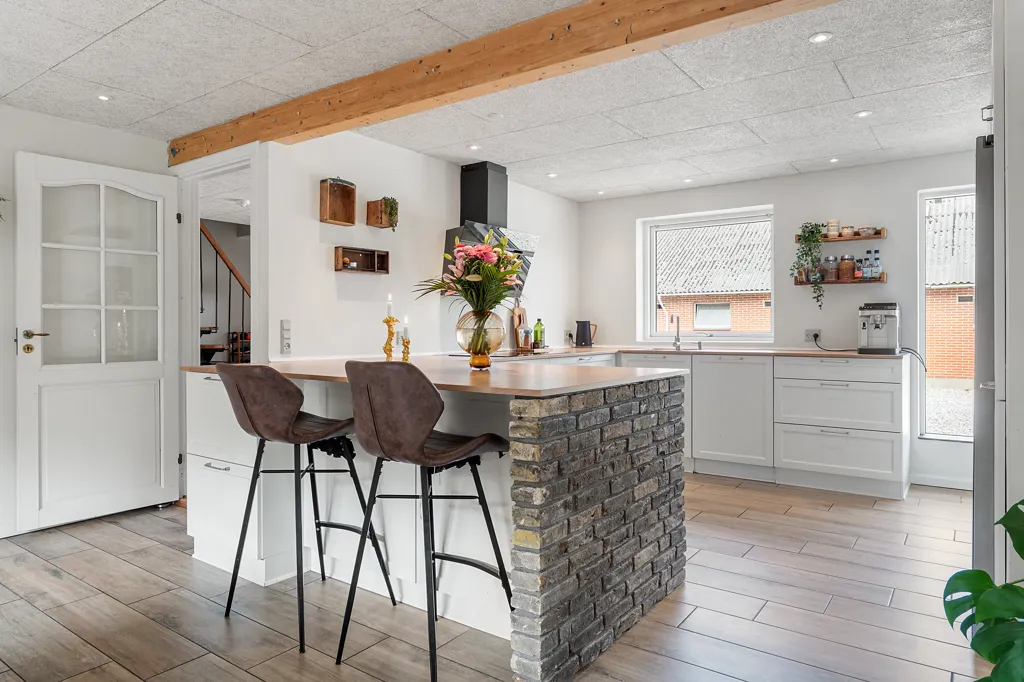 Cuisine - Modern Villa with Extensive Land in Sinding