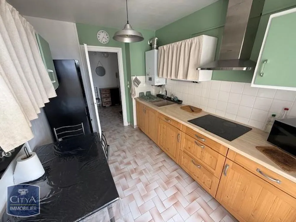 Cuisine - Appartement Meublé avec Balcon à La Roche-sur-Yon