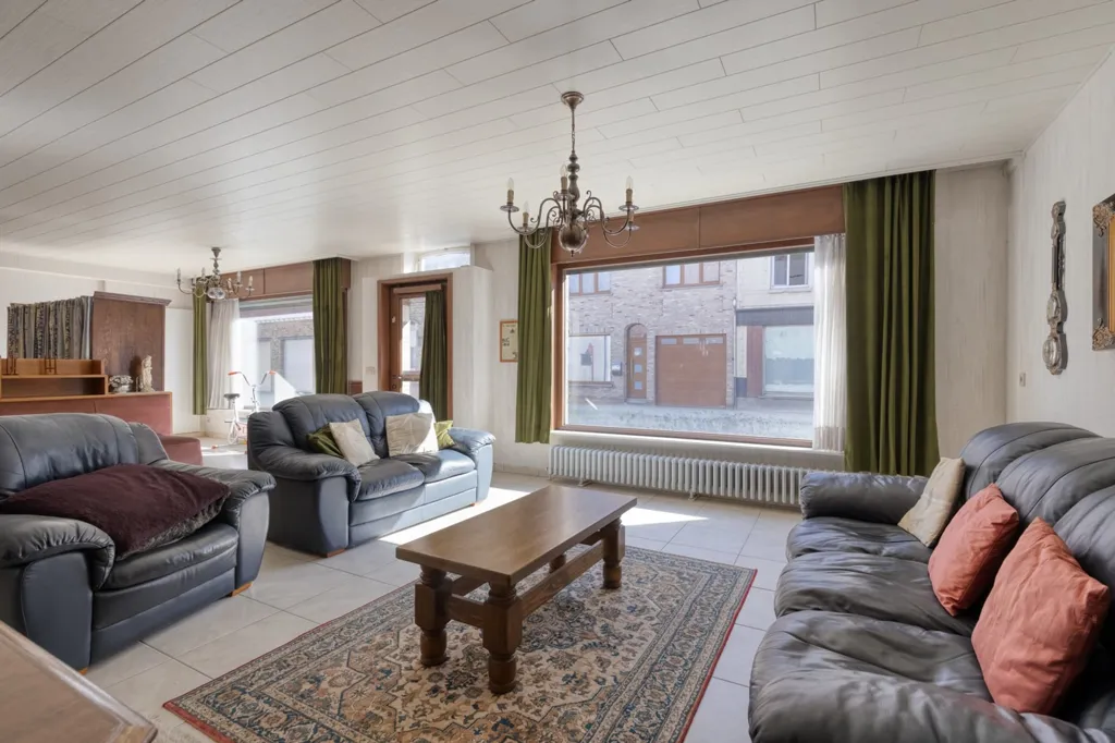 Half-Open House with Garden in Zarren Centre