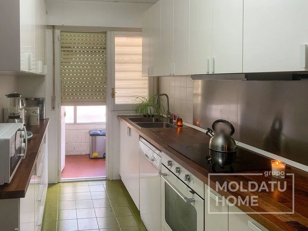 Cuisine - Student-Friendly Flat with Central Heating in Iturrama