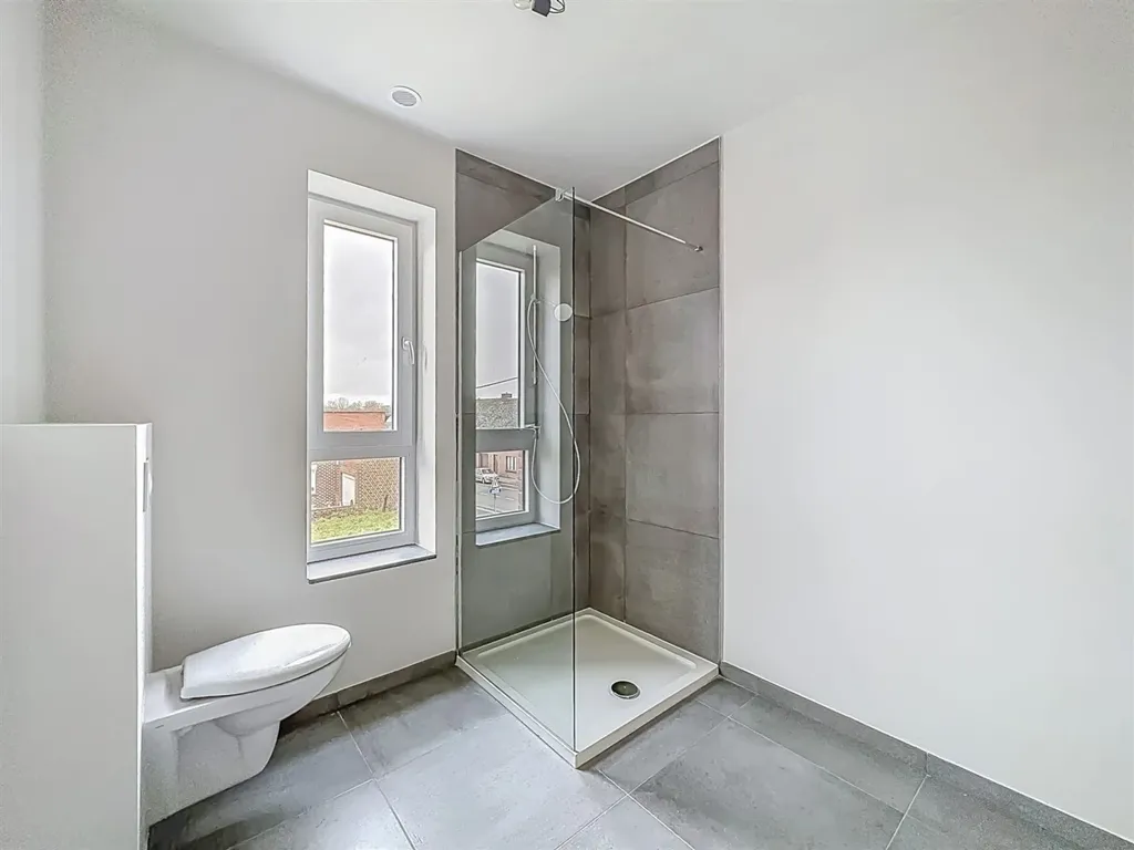 Bathrooms - 3-Faced House with Terrace in Cle sur l'Heure