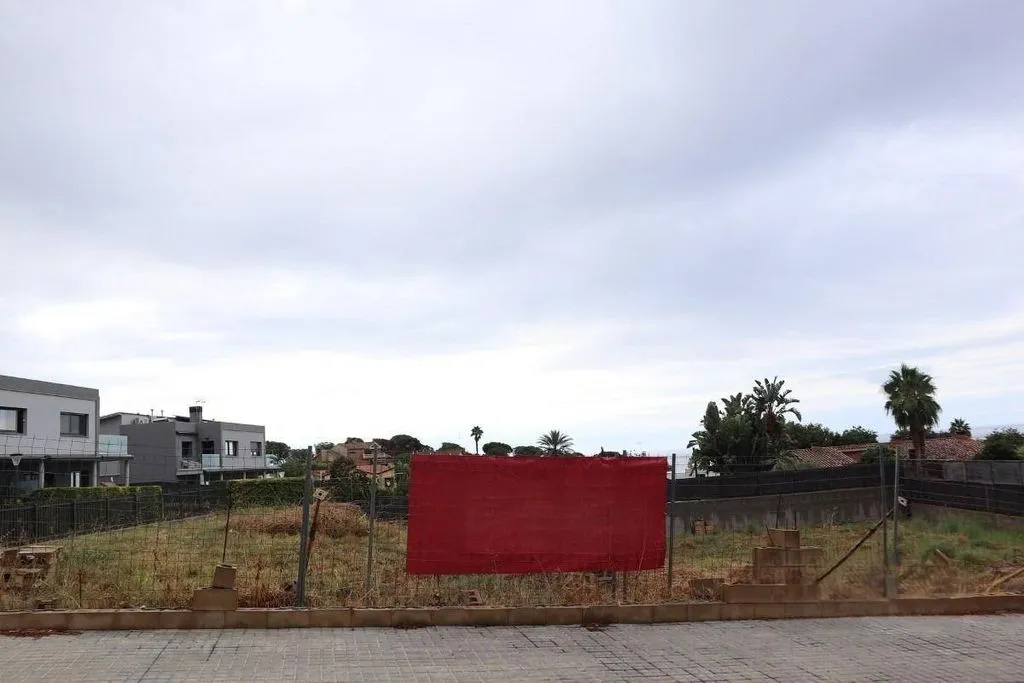 Aed - Development Land with Sea View in Mataró