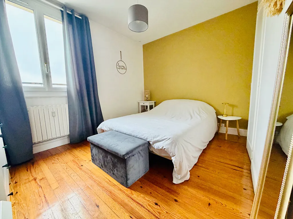 Chambres - Appartement 3 Pièces avec Balconnet au Mans