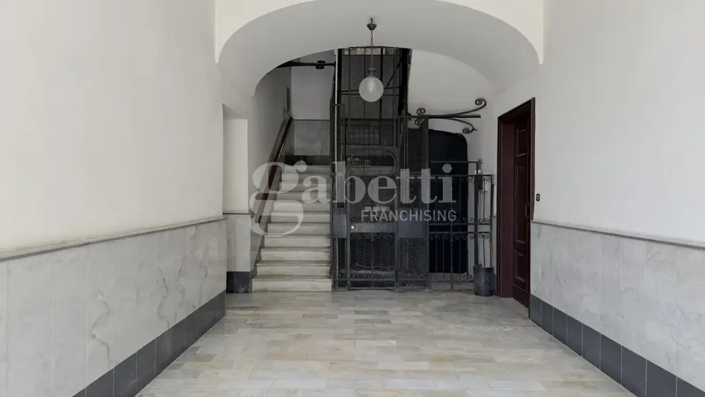 Entrée - Bright Trilocale with Park View in Naples