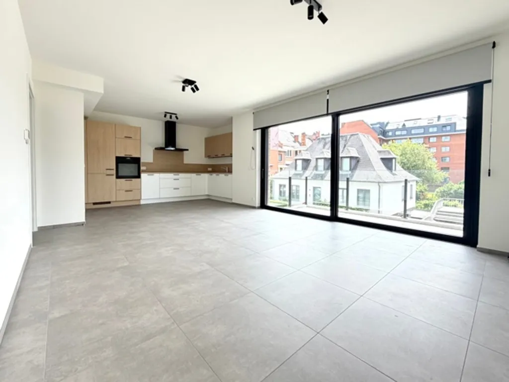 Elutuba - New Flat with Terrace in Jambes