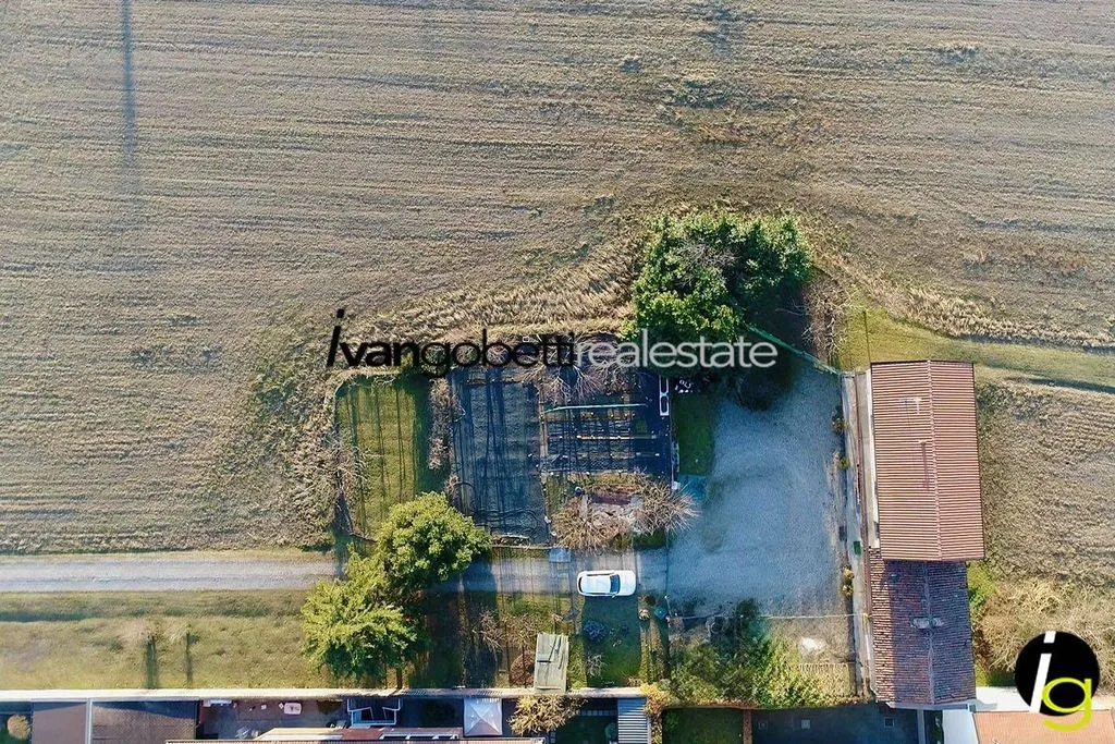 Õhuvaade - Rustic Farmhouse with Views in Busto Arsizio
