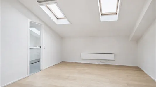 Toad - Warehouse with Office in Herlev