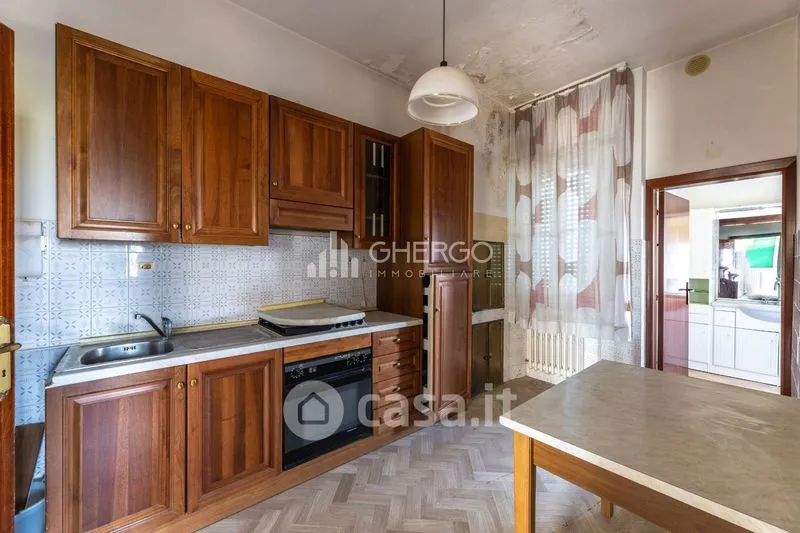 Cuisine - Independent House with Private Courtyard in Osimo