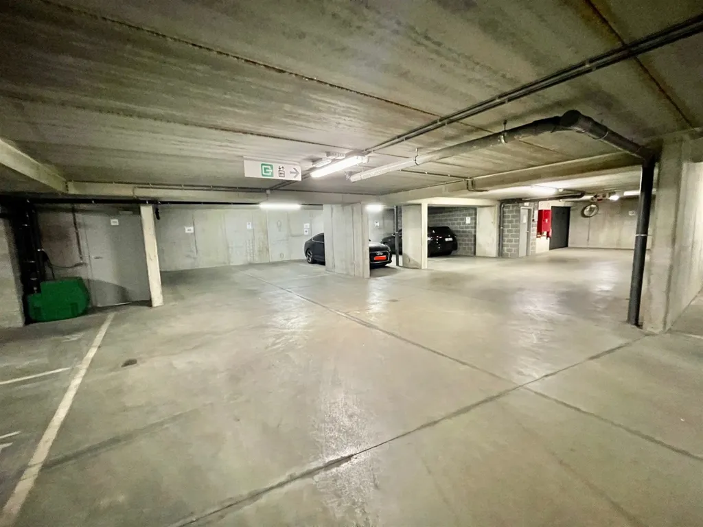 Garaaž - Underground Parking in Brussels