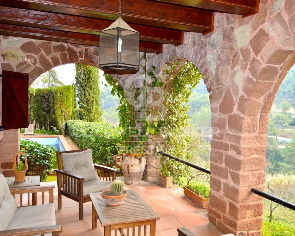 Terrazza - Luxury Farmhouse with Pool in Castellví de Rosanes