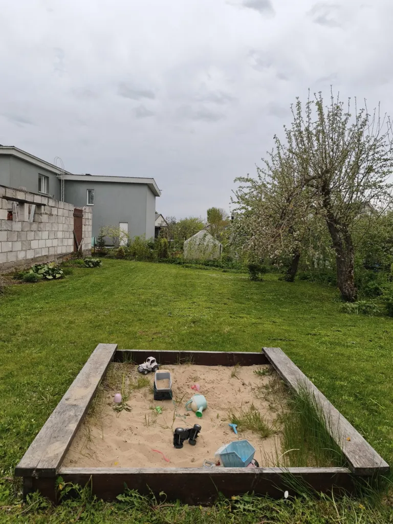 Giardino - Cottage with Garden in Suburb