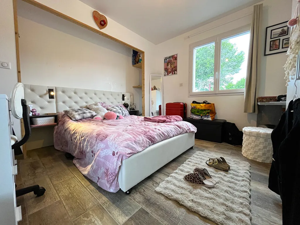 Chambres - Maison Moderne avec Piscine à Arpajon-sur-Cère