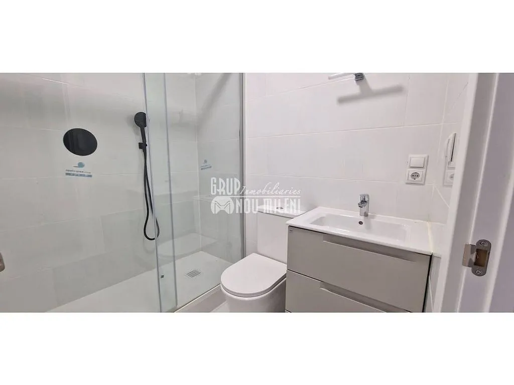 Salles de bain - 1-Bedroom Flat with Balcony in El Botànic, Valencia