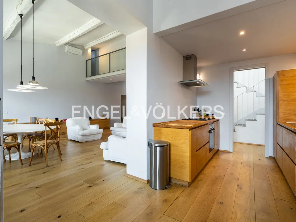 Cuisine - Renovated Apartment with Rooftop Views in Florence