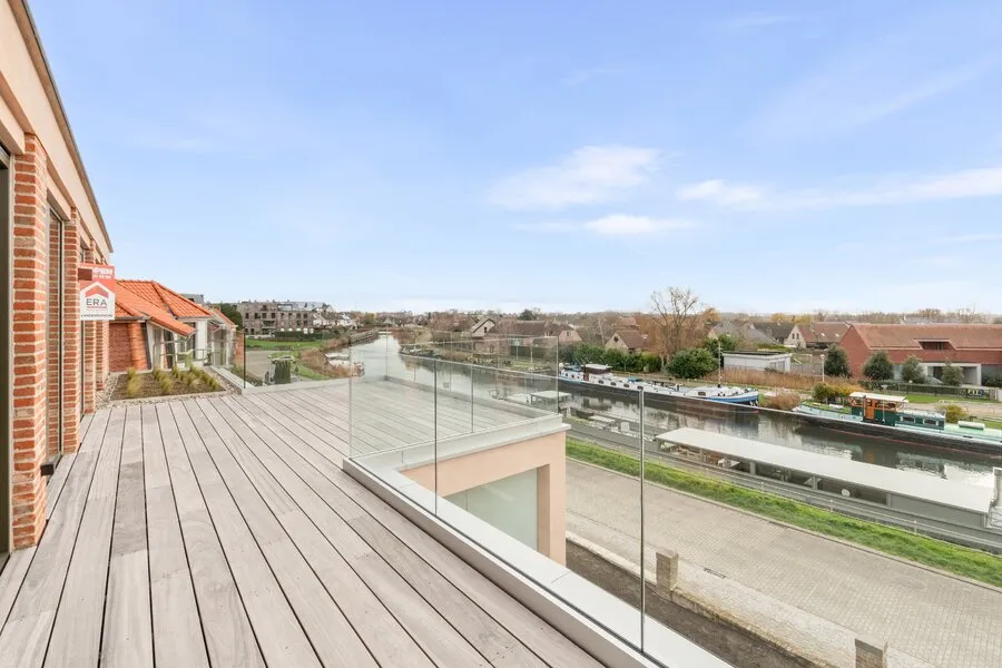 Balcon - Appartement avec vue sur l'eau à Veurne