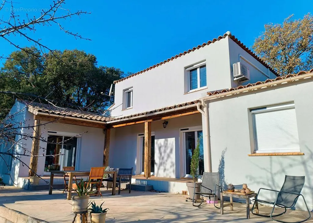 Esterno - Villa with Forest View in La Boissière