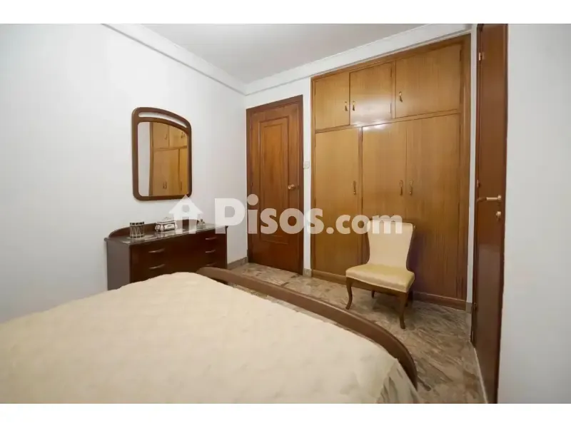 Magamistoad - 3-Bedroom Flat with Ascensor in Eibar
