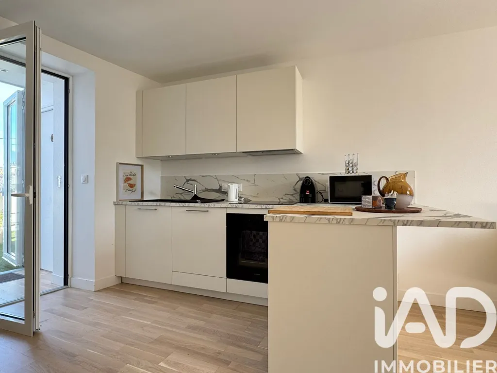 Cucina - 3-Bedroom Flat with Terrace in Orsay Centre