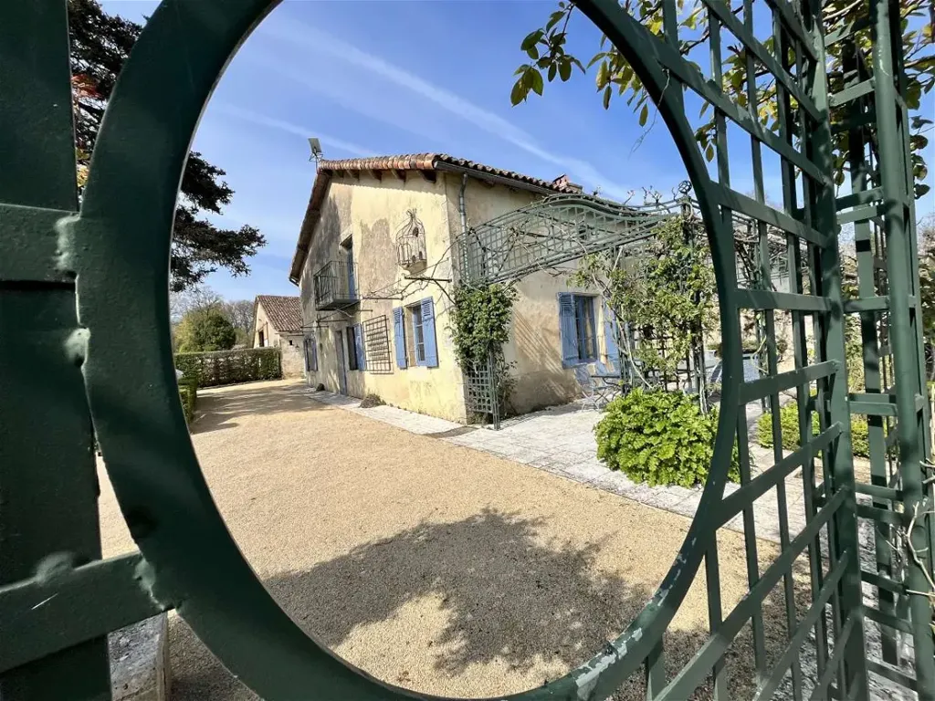 Jardin - Maison avec dépendance et jardin à Brion