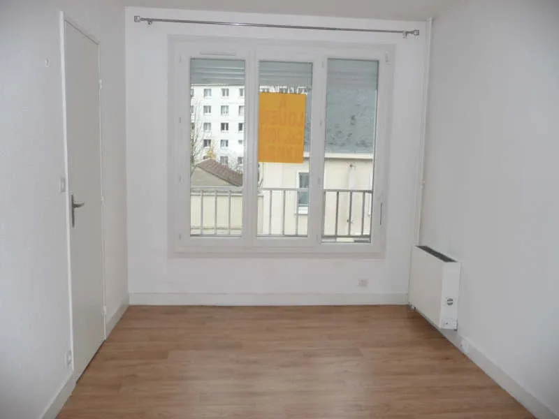Pièces - Appartement 2 Pièces avec Balcon à Caen