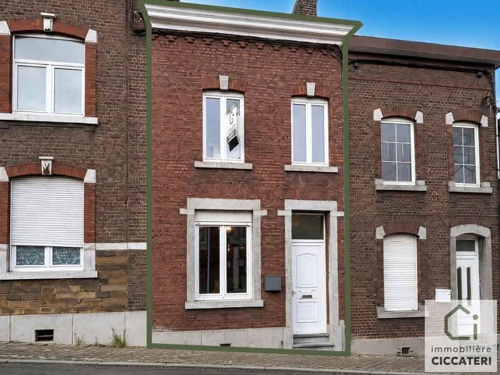 Välivaade - Terraced House with West Garden in Ougrée