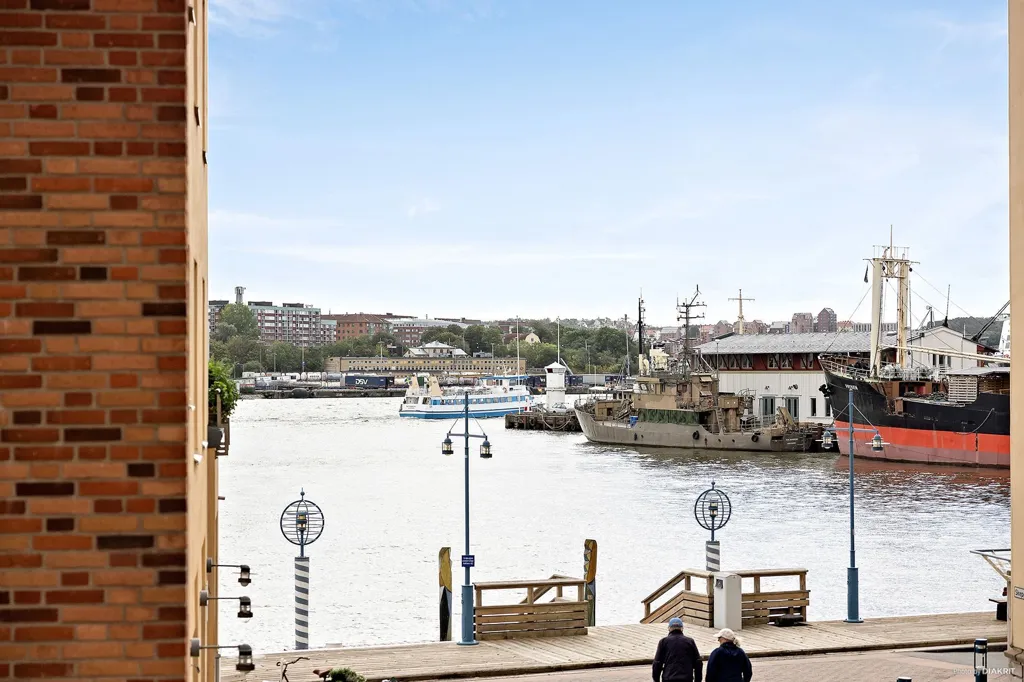 Balcone - Renovated Apartment with River View in Gothenburg