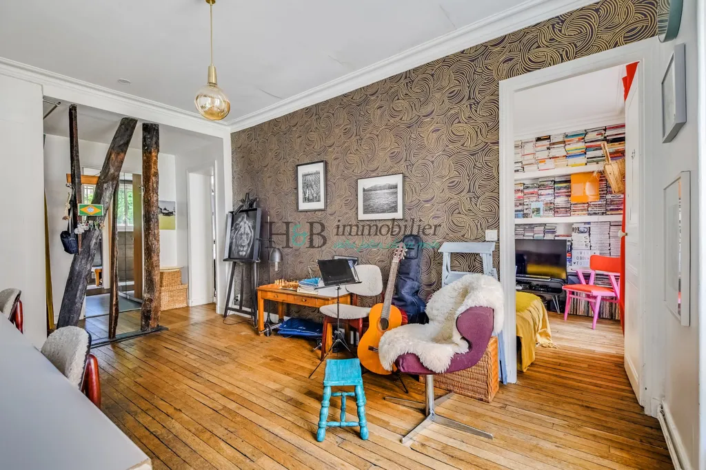 Séjour - Duplex Familial avec Terrasse et Jacuzzi à La Villette