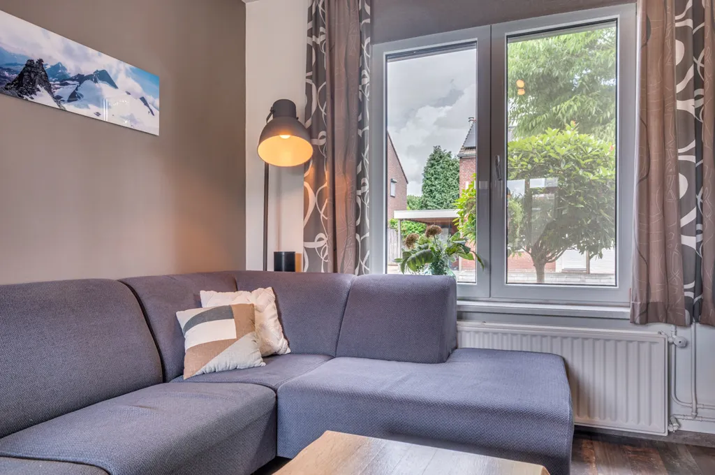 Séjour - Modernised Two-Storey House with Garden in Reuver